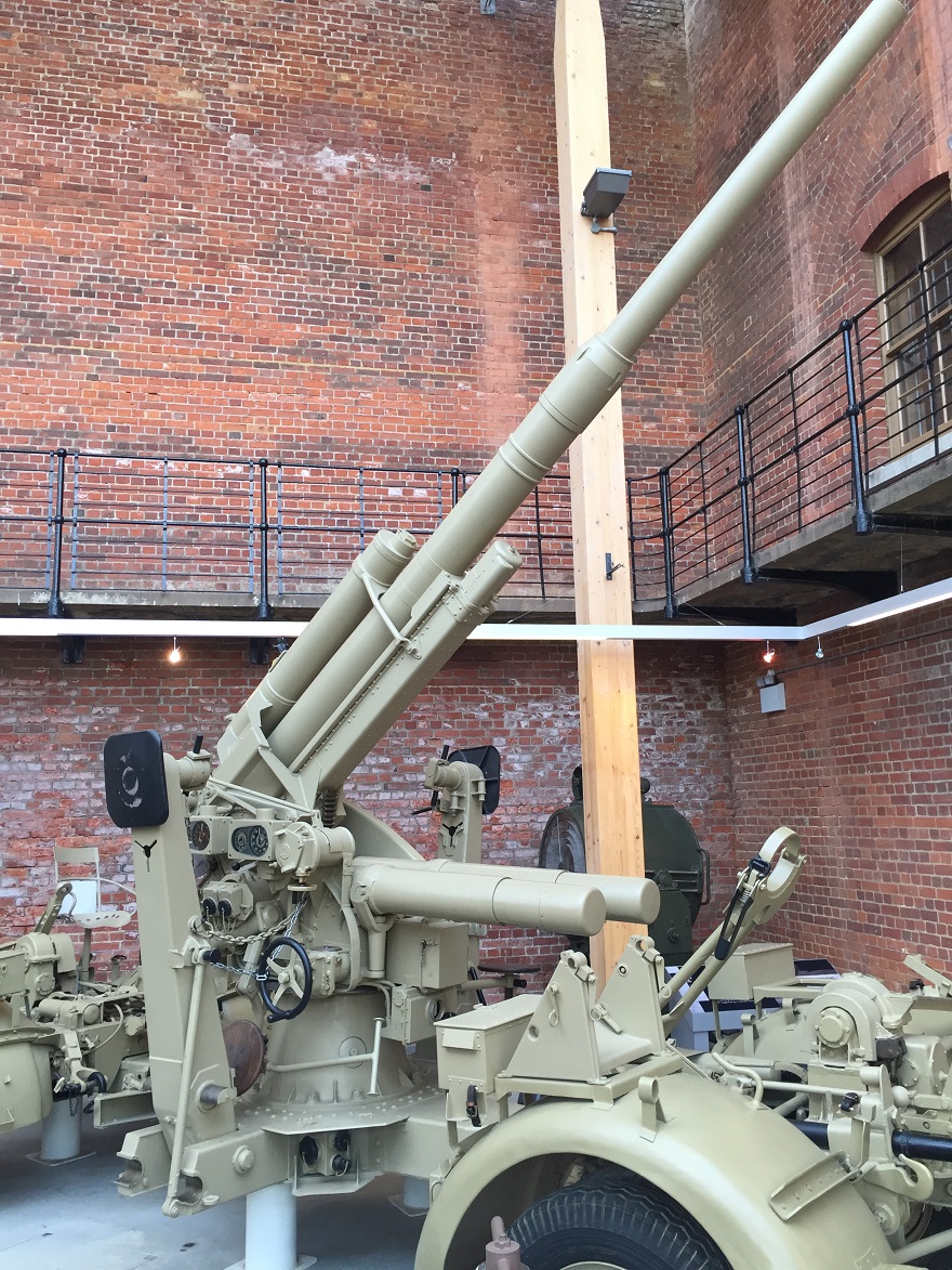 ENGLAND - Fort Nelson